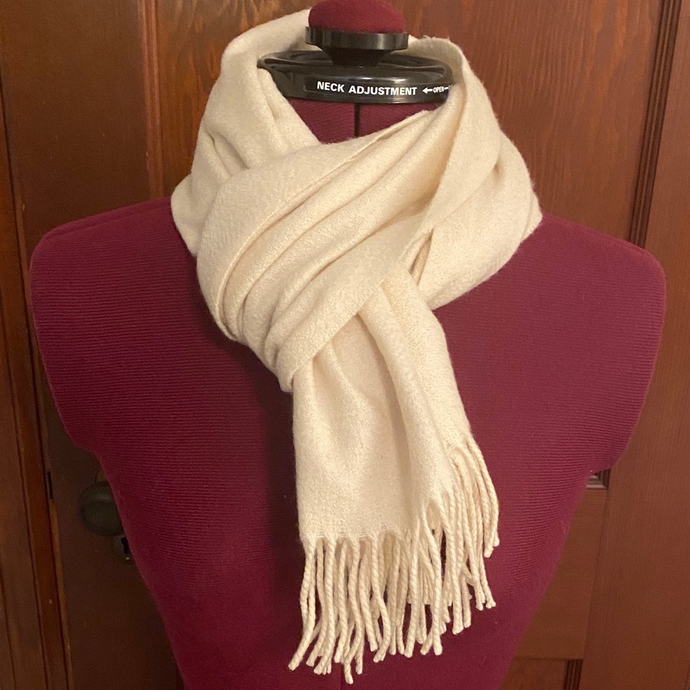 Juliana Collezione Cream Super Soft Fringe Scarf